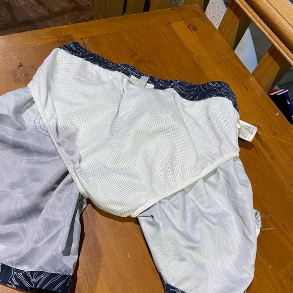 TARGET Goodfellow Men’s Swim Trunks - size medium - Picture 6 of 9